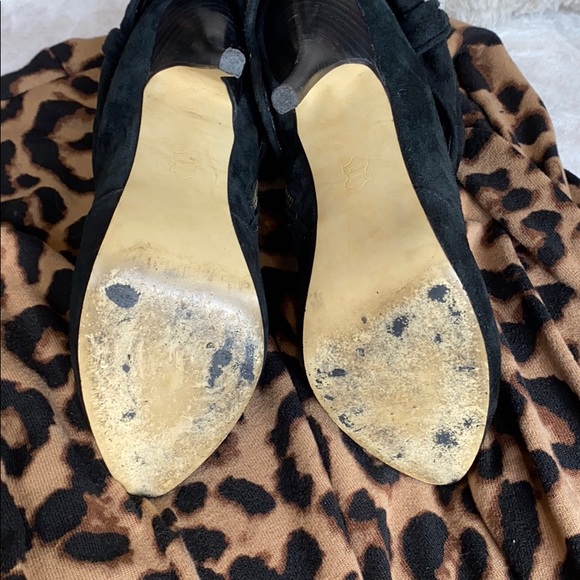 Suede bow ankle booties - Picture 8 of 8